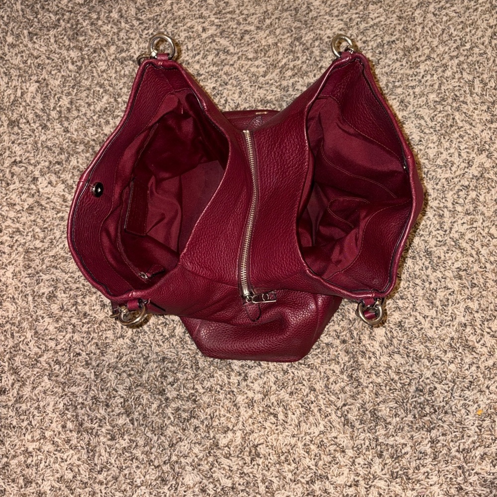 Vintage Coach Authentic Deep Red Leather Shoulder Bag - Picture 7 of 13